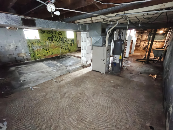 Listing Image 20