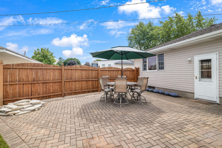 Listing Image 21
