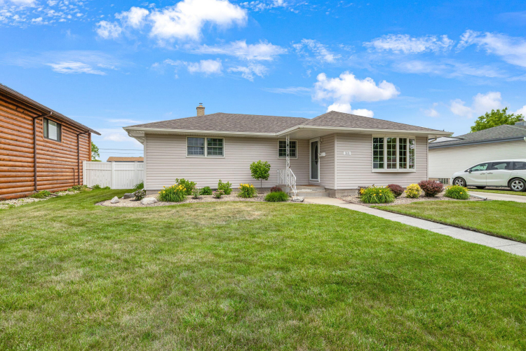 Listing Image 23