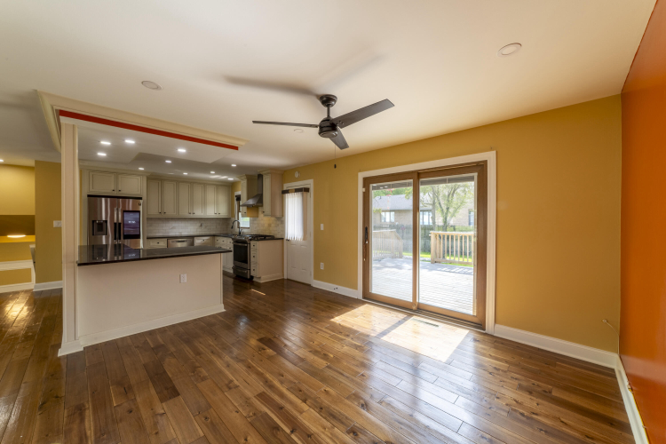 Listing Image 13