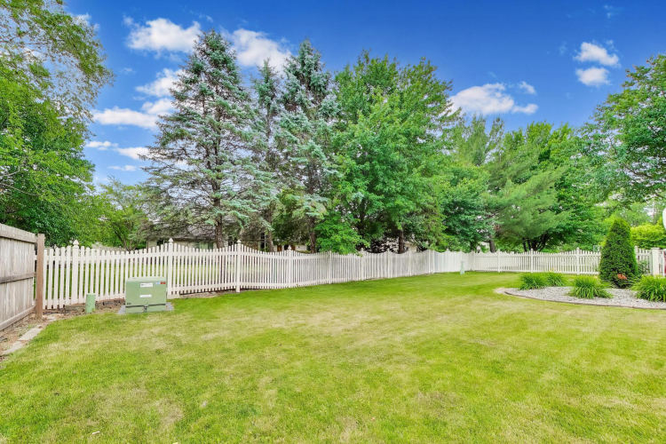 Listing Image 53