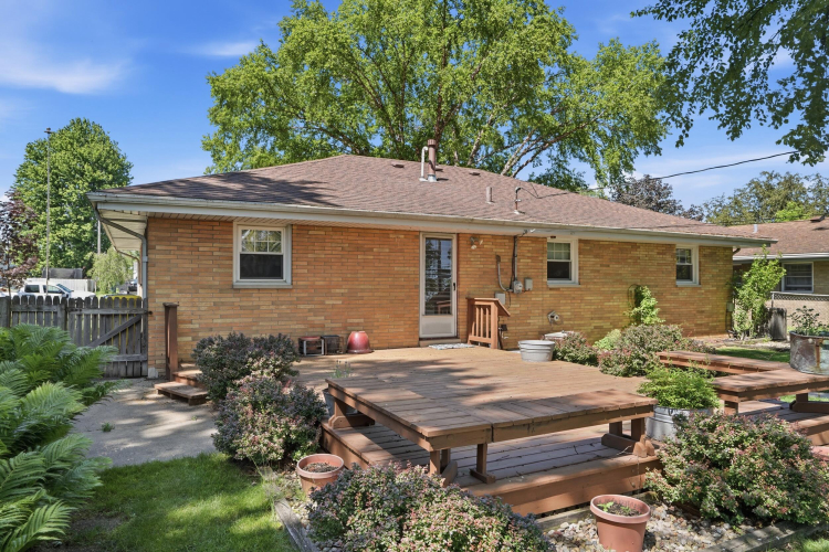 Listing Image 12