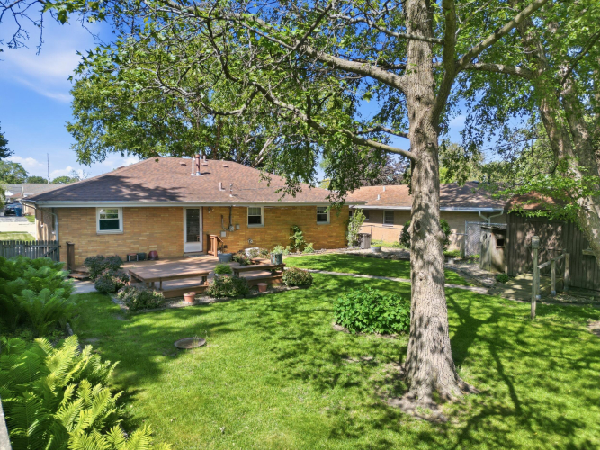Listing Image 15
