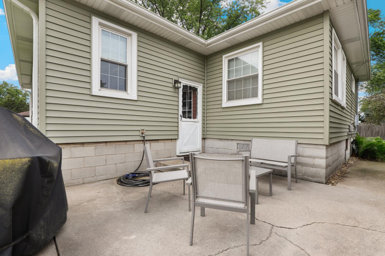 Listing Image 27