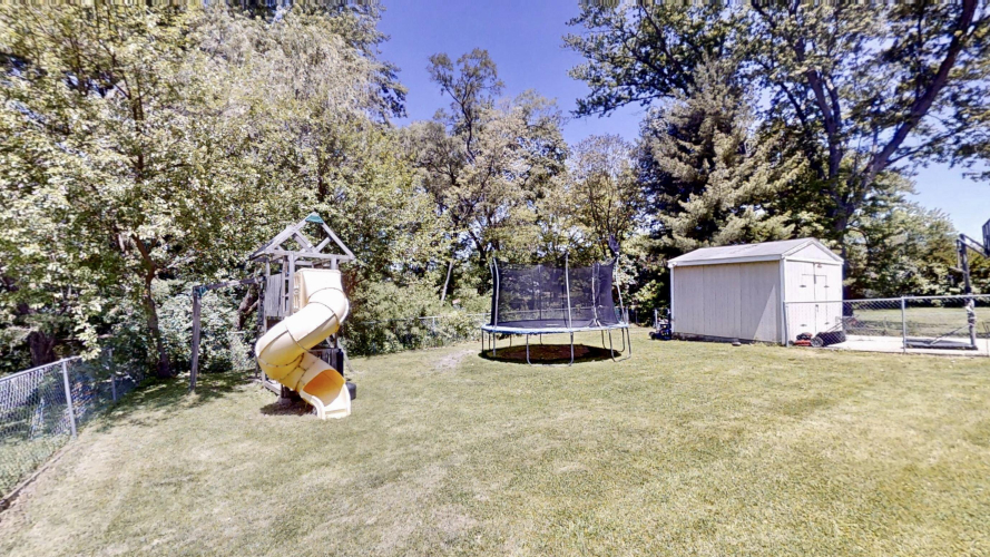 Listing Image 45