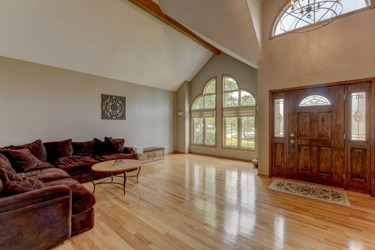 Listing Image 3