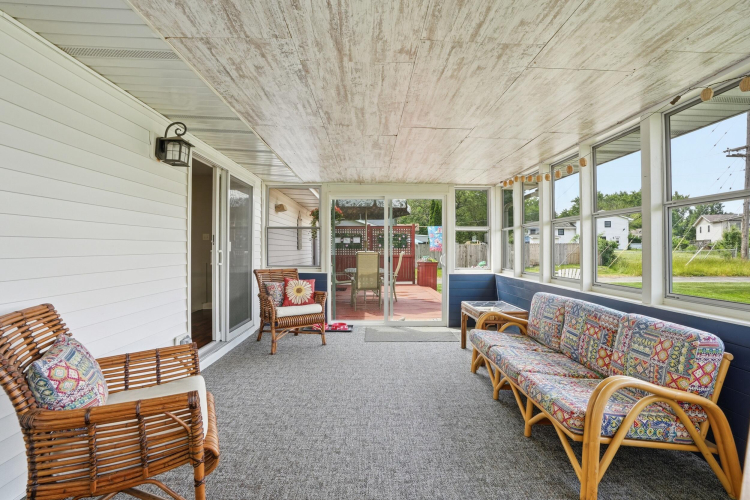 Listing Image 21