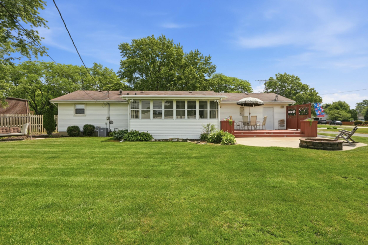 Listing Image 27