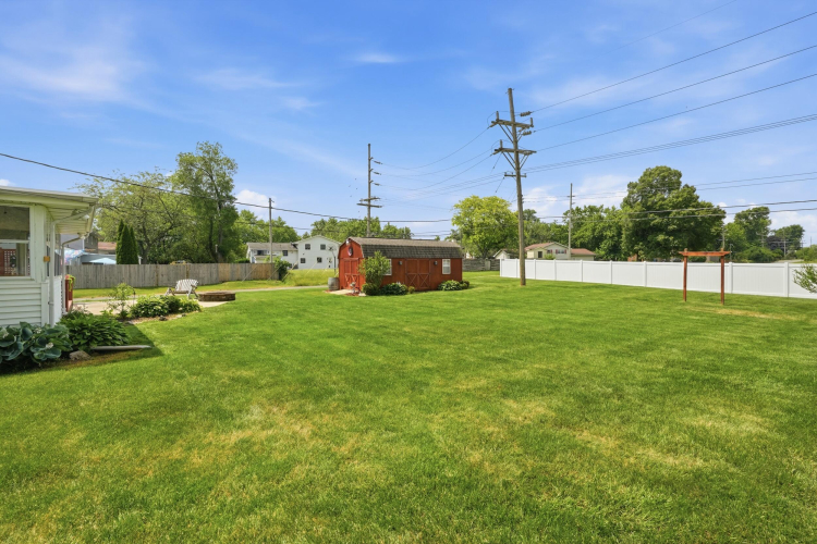 Listing Image 28
