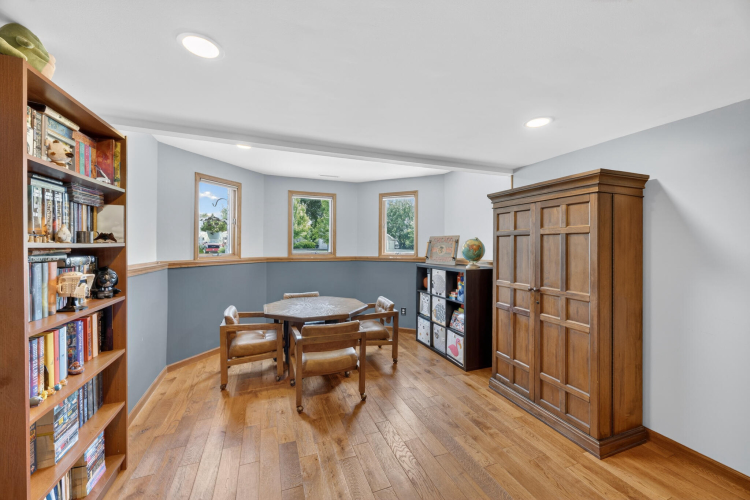Listing Image 31
