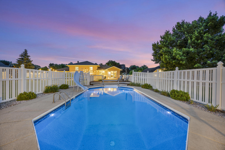 Listing Image 53