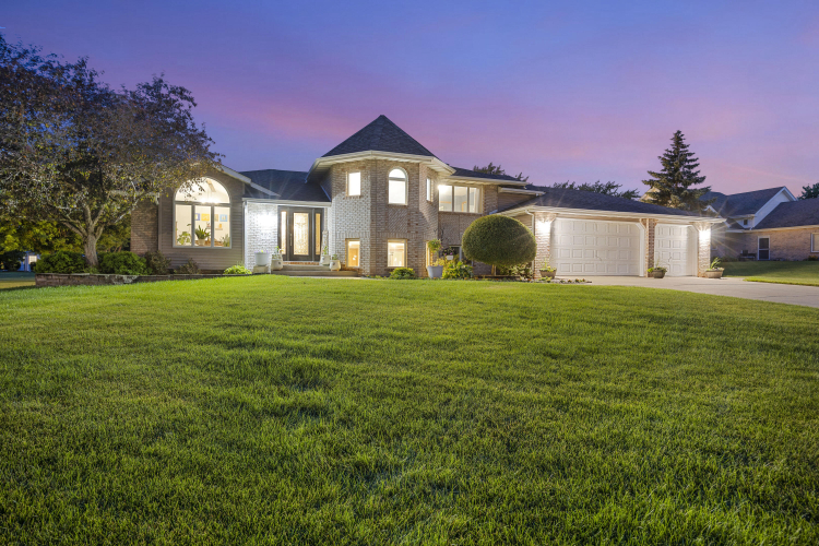 Listing Image 54
