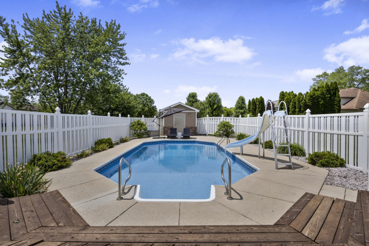 Listing Image 58