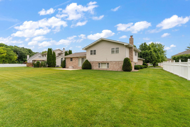 Listing Image 32