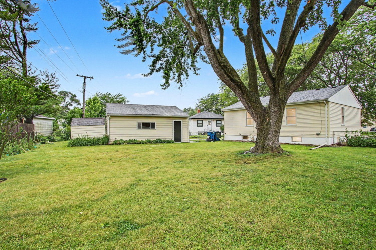 Listing Image 21