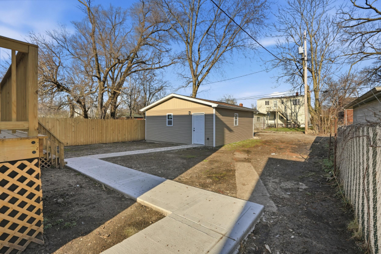 Listing Image 37