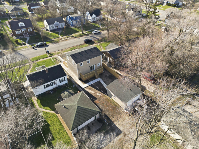 Listing Image 41
