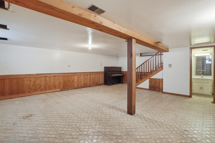 Listing Image 28