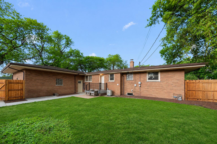Listing Image 20
