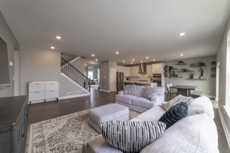 Listing Image 14