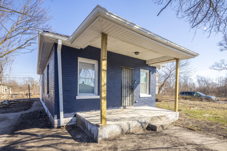 Listing Image 3