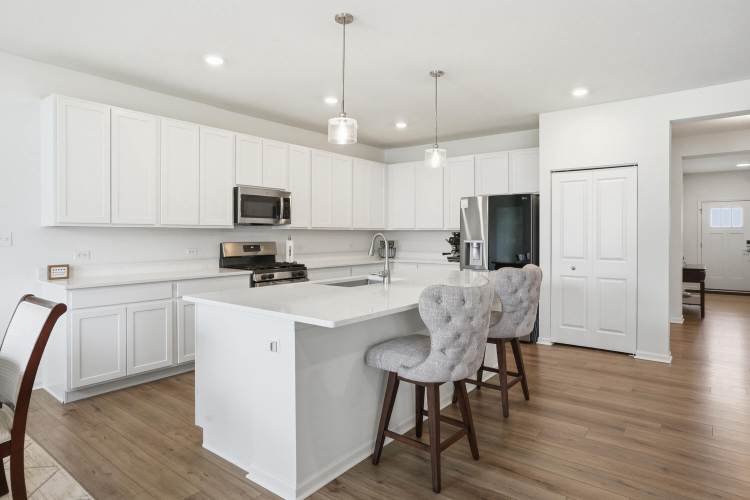 Listing Image 9