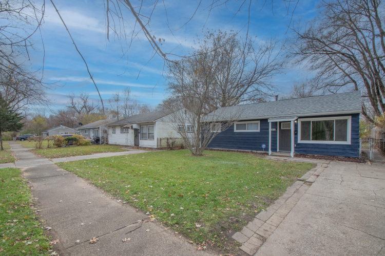 Listing Image 16