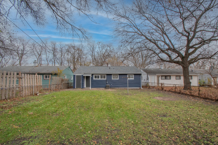 Listing Image 19