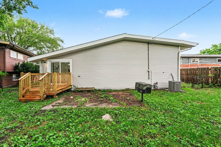 Listing Image 21