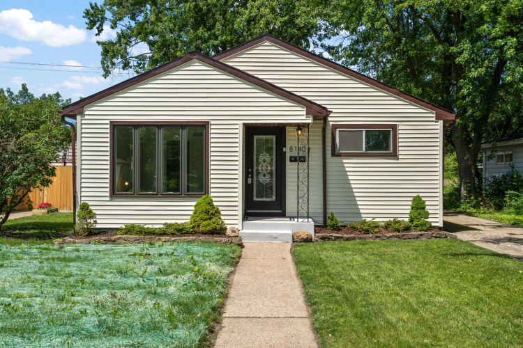 Listing Image 21