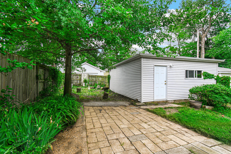 Listing Image 18