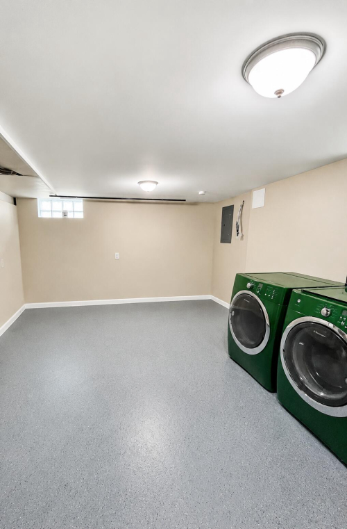 Listing Image 18