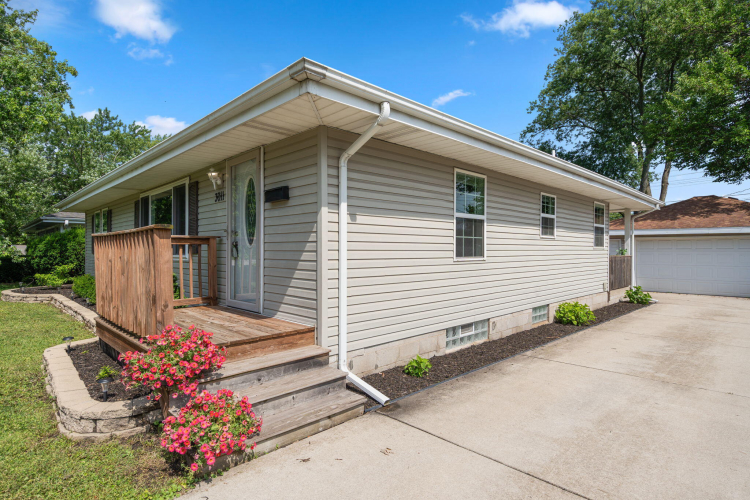 Listing Image 20