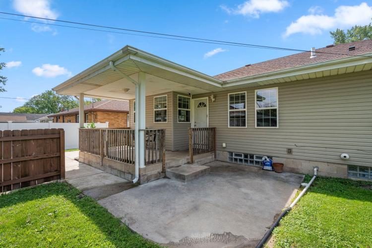 Listing Image 23