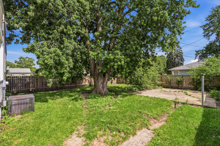 Listing Image 27