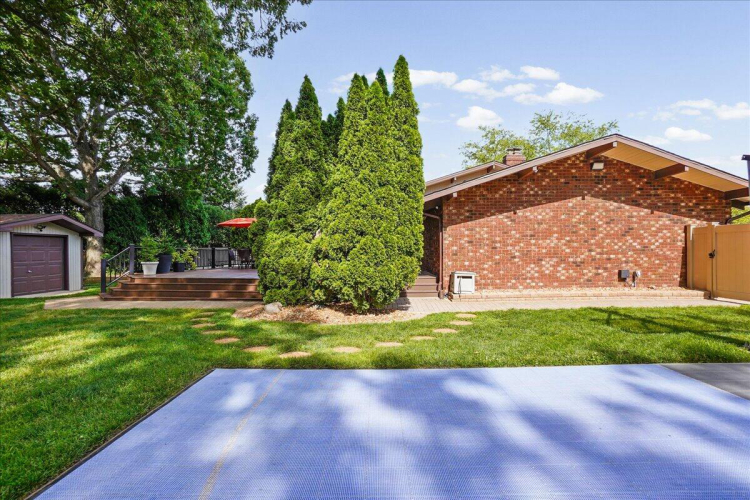 Listing Image 52
