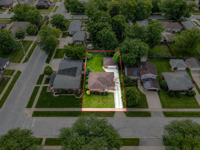 Listing Image 6