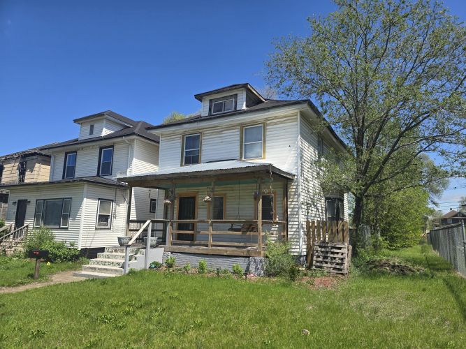 Listing Image 2