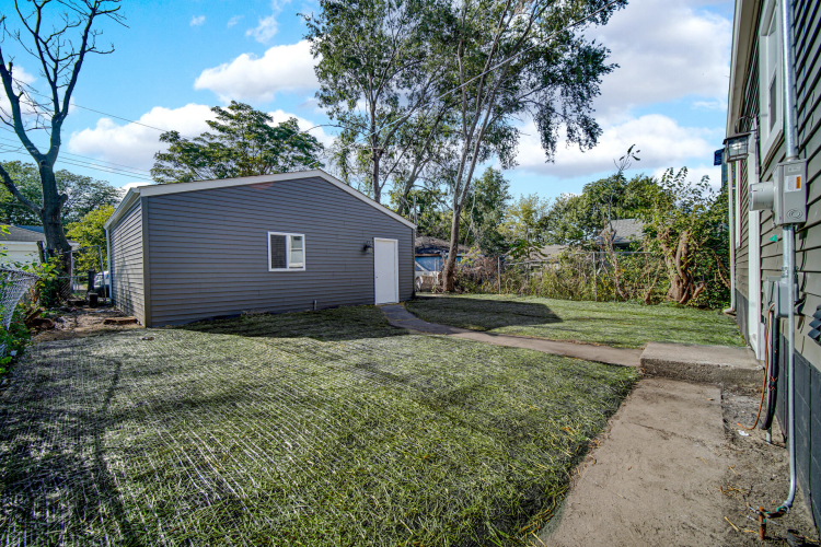 Listing Image 21