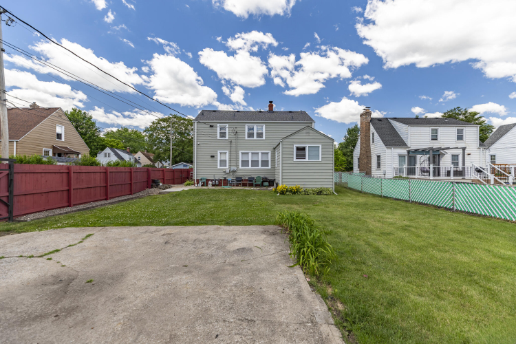 Listing Image 38