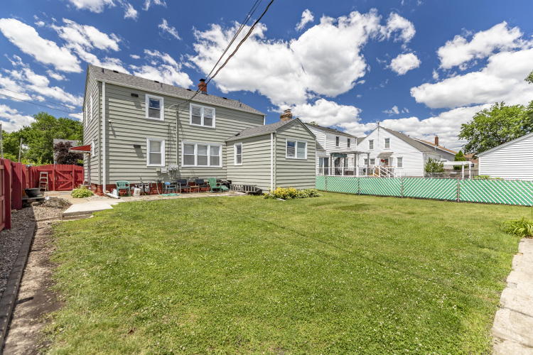 Listing Image 40