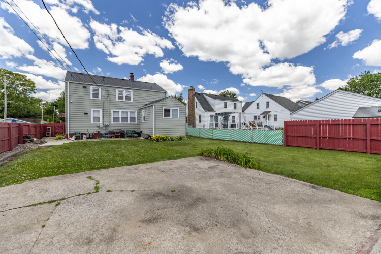 Listing Image 42