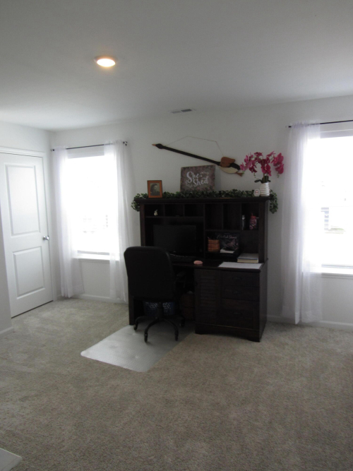 Listing Image 25