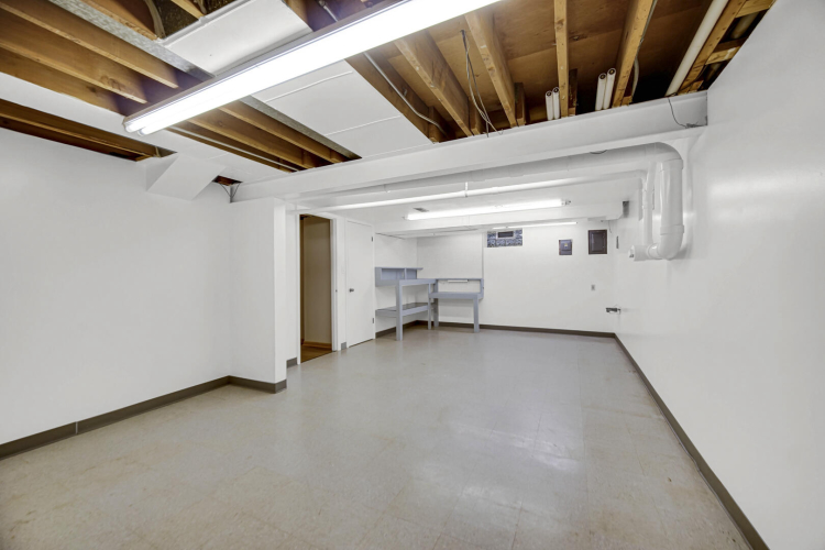 Listing Image 26