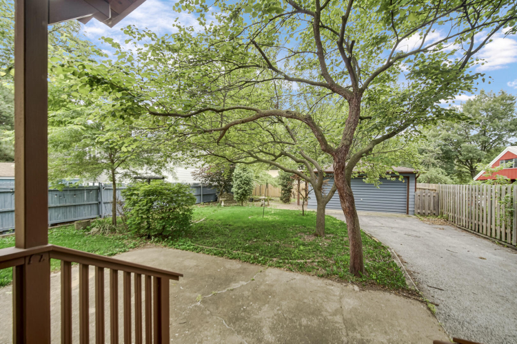 Listing Image 6