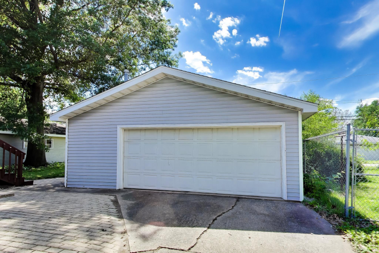 Listing Image 31