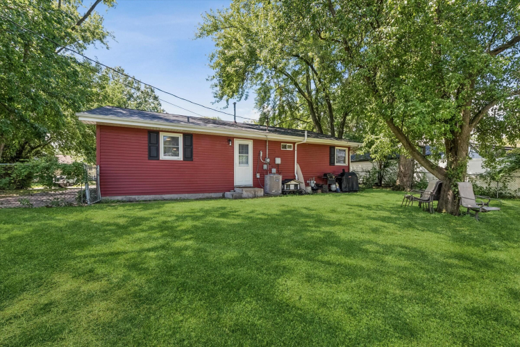 Listing Image 14