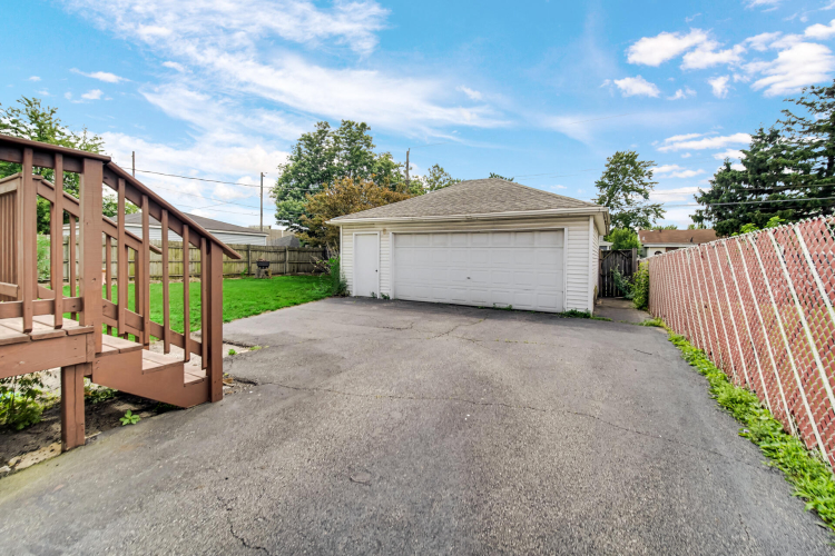 Listing Image 21