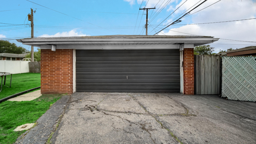 Listing Image 18