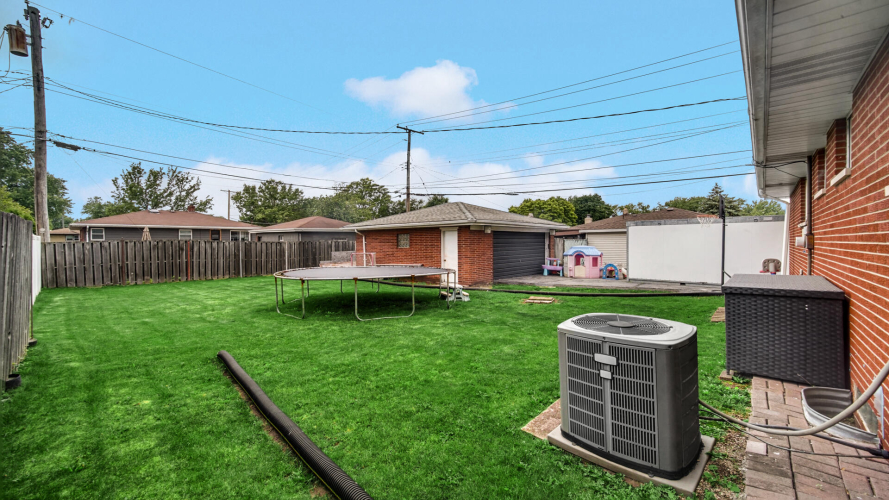 Listing Image 20